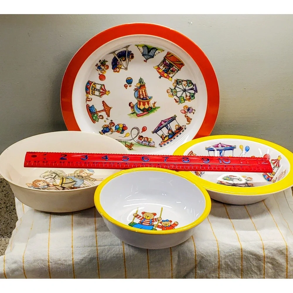 VTG Lot 4 Melamine Kids Dishes Oneida Raggedy Ann Marika Bears Tivoli Carnival